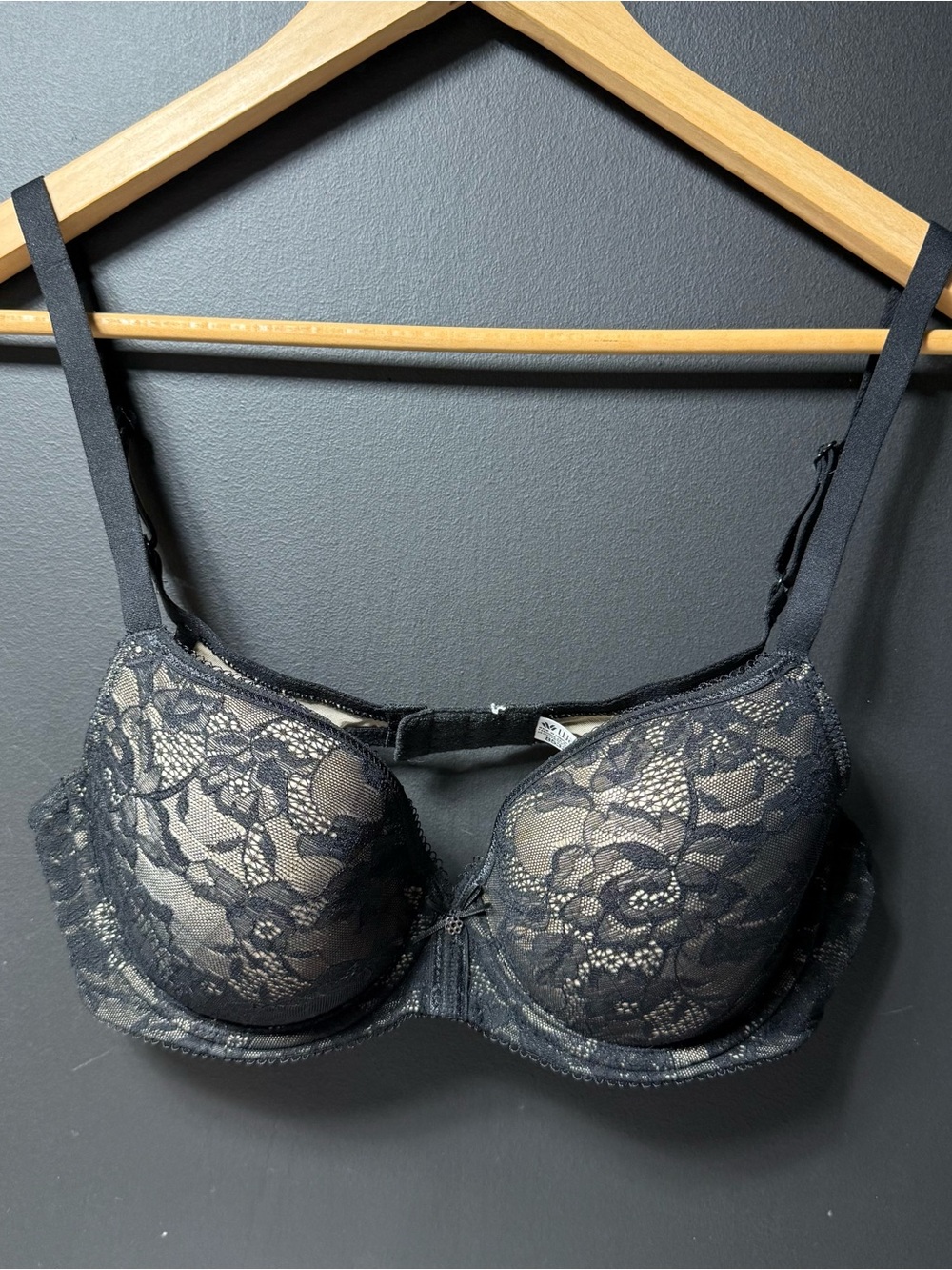 Women Wacoal Lace Finesse Contour Bra 853201